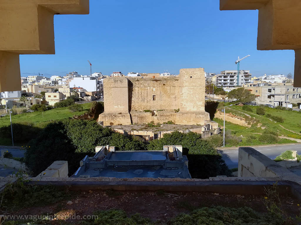 St Thomas tower vue depuis le Jerma Palace Hotel